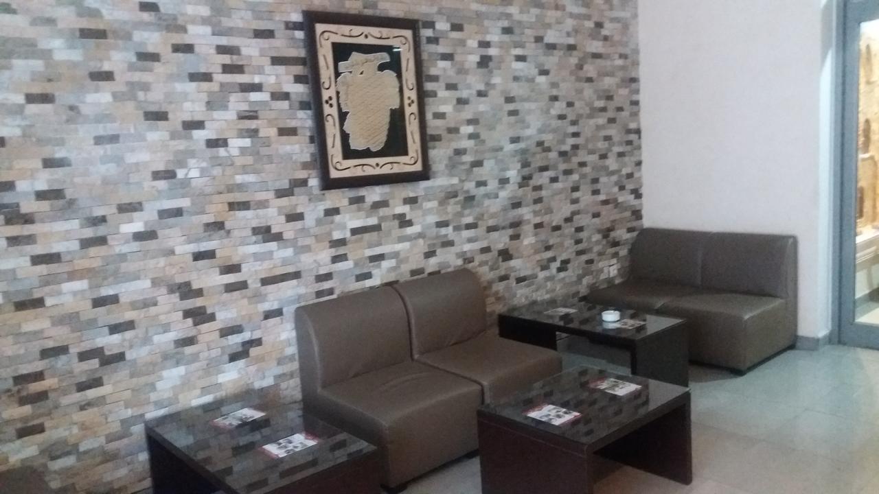 תוניס Hotel Matous מראה חיצוני תמונה