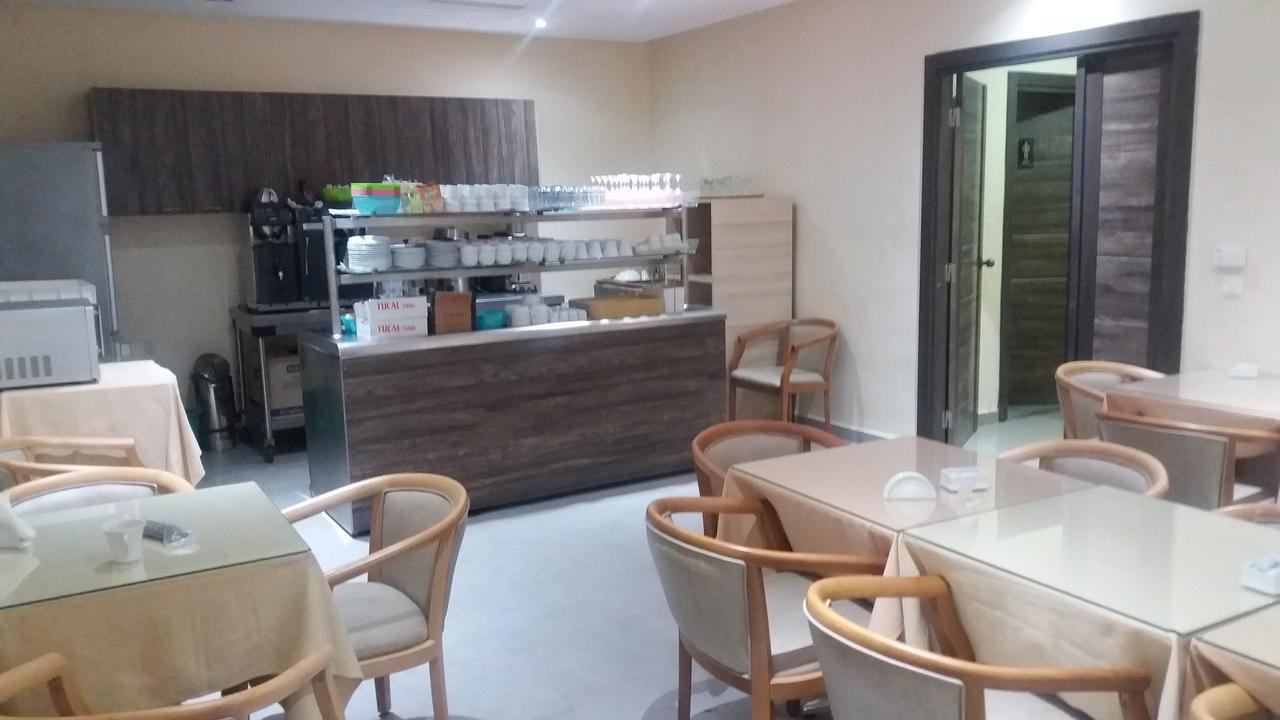 תוניס Hotel Matous מראה חיצוני תמונה