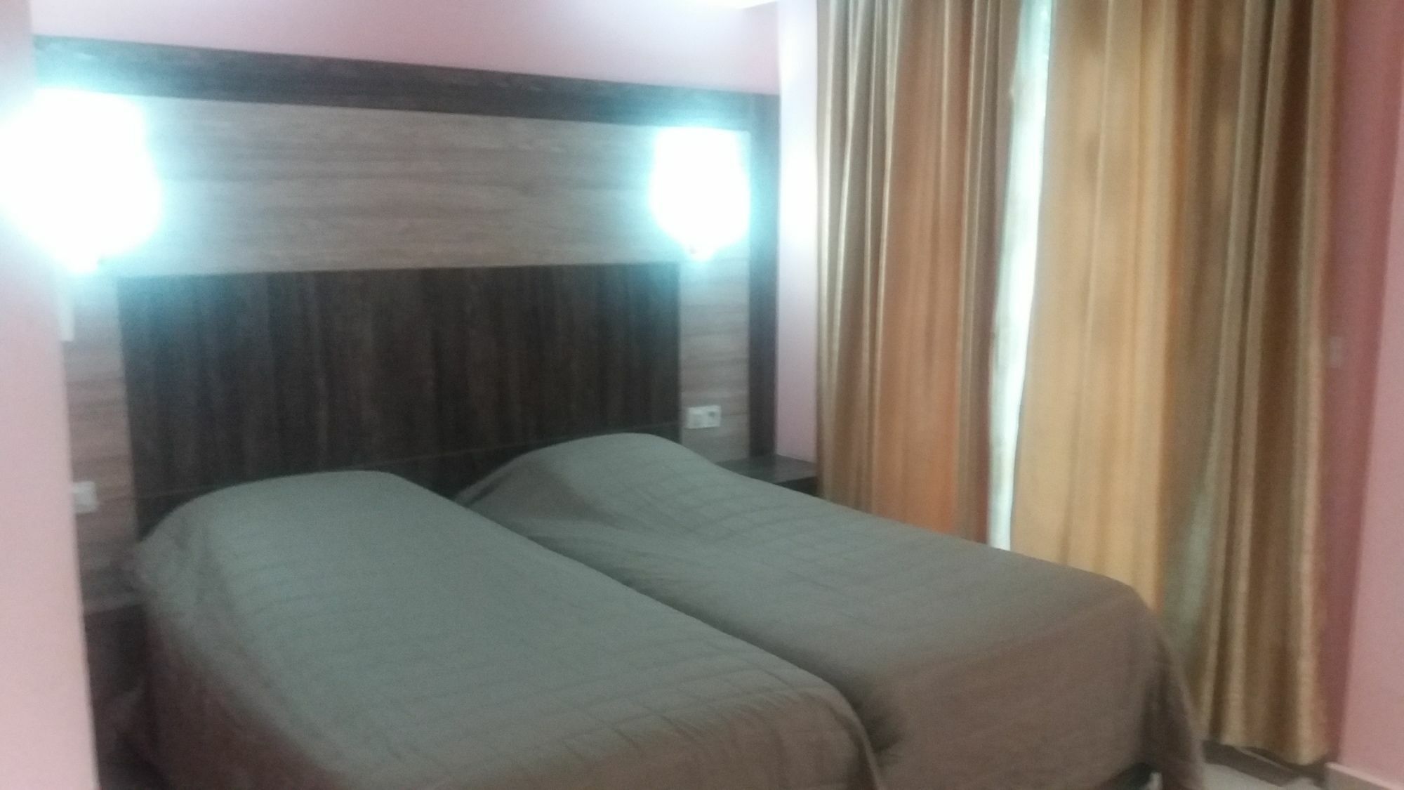תוניס Hotel Matous מראה חיצוני תמונה