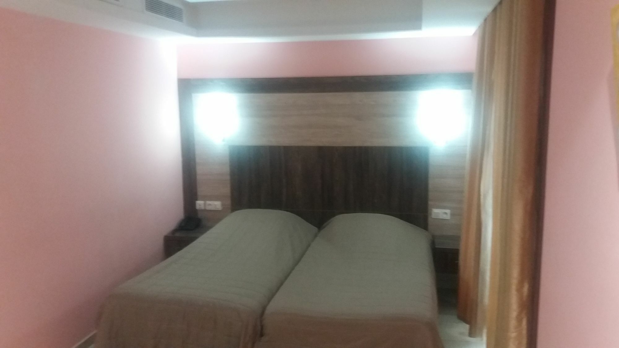 תוניס Hotel Matous מראה חיצוני תמונה