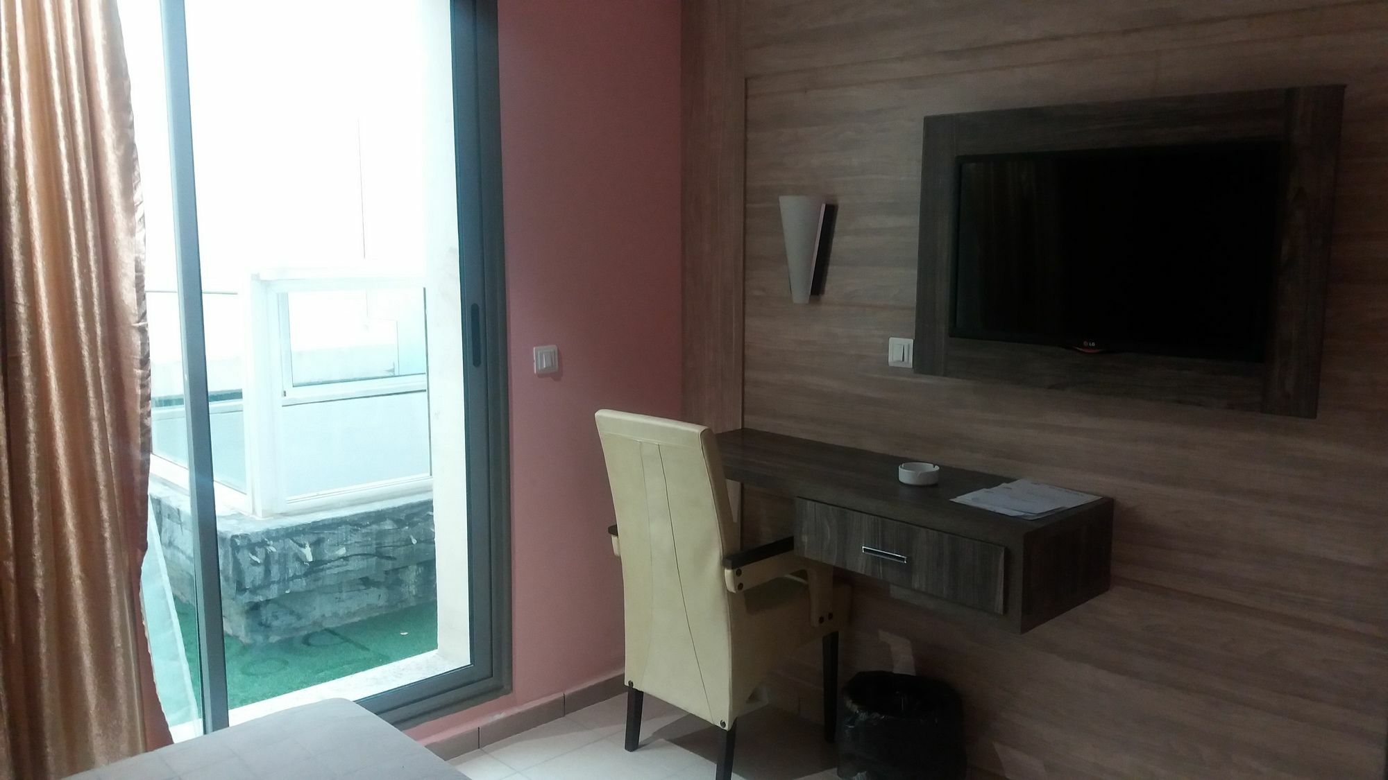 תוניס Hotel Matous מראה חיצוני תמונה